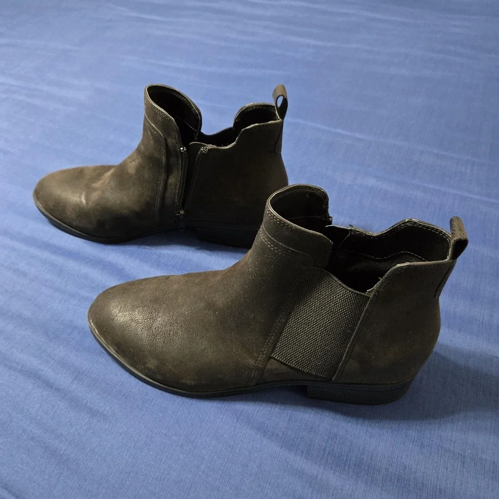 MIA Booties Womens Size 9 Black Faux Suede Chelsea Ankle Zip Block Heel Casual